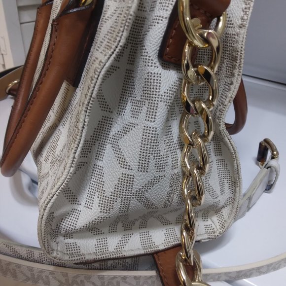 Michael Kors Hamilton Tote Handbag w/ 2 belts! - Picture 8 of 16